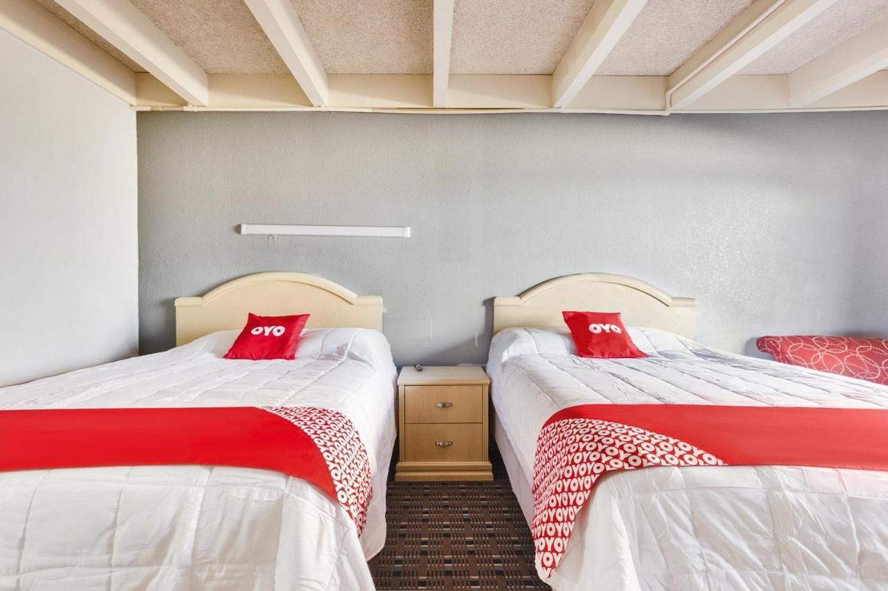 Oxford Inn, Lincoln Blvd Оклахома-Сіті Екстер'єр фото
